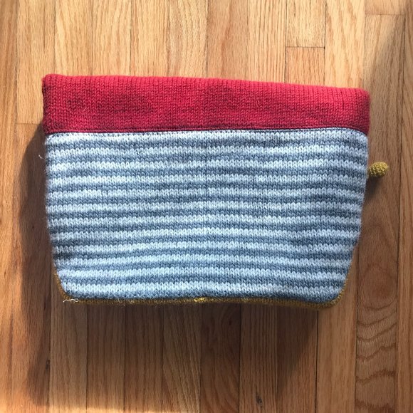 Unique wool bag/clutch - NWOT - Picture 2 of 7